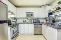 111 8142 120A STREET - thumbnail 16