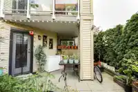 111 8142 120A STREET - thumbnail 32