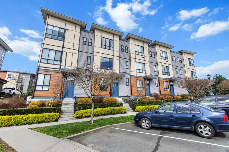 15 1938 NORTH PARALLEL ROAD - photo 3 of 25