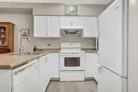 401 16068 83 AVENUE - thumbnail 3