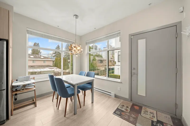 216 7001 ROYAL OAK AVENUE - photo 2 of 25