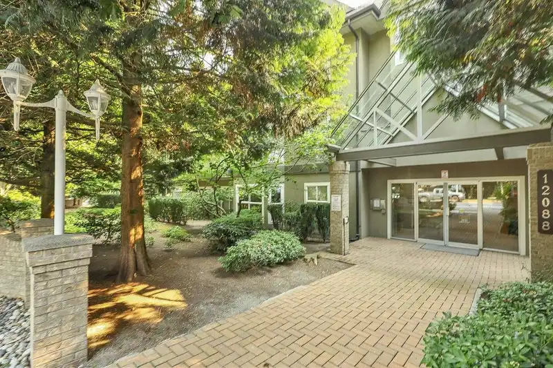 218 12088 66 AVENUE - photo 1 of 31
