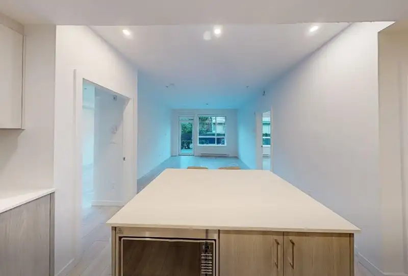110 13838 108 AVENUE - photo 4 of 12