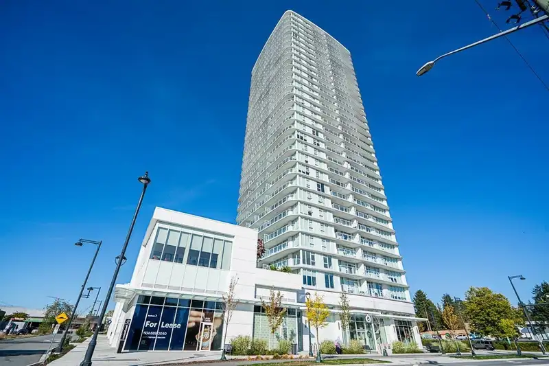 1704 13685 102 AVENUE - photo 1 of 27