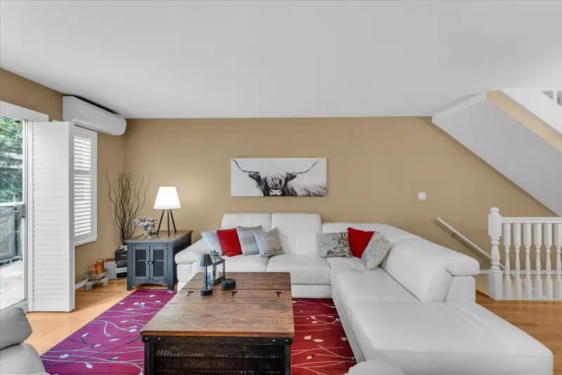 25 10045 154 STREET - photo 2 of 25