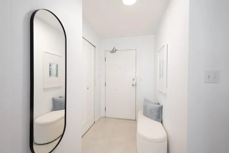 420 3440 W BROADWAY - photo 2 of 25