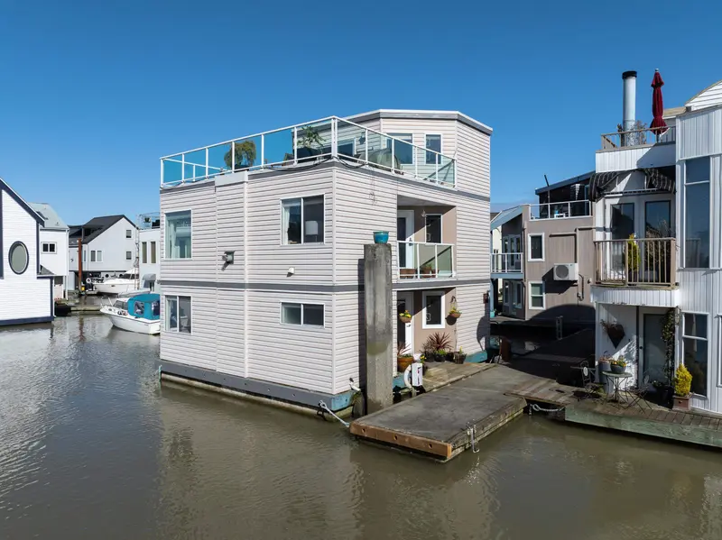 15 3459 W RIVER ROAD - photo 1 of 25