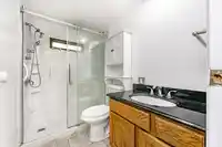 1 8220 KING GEORGE BOULEVARD - thumbnail 17