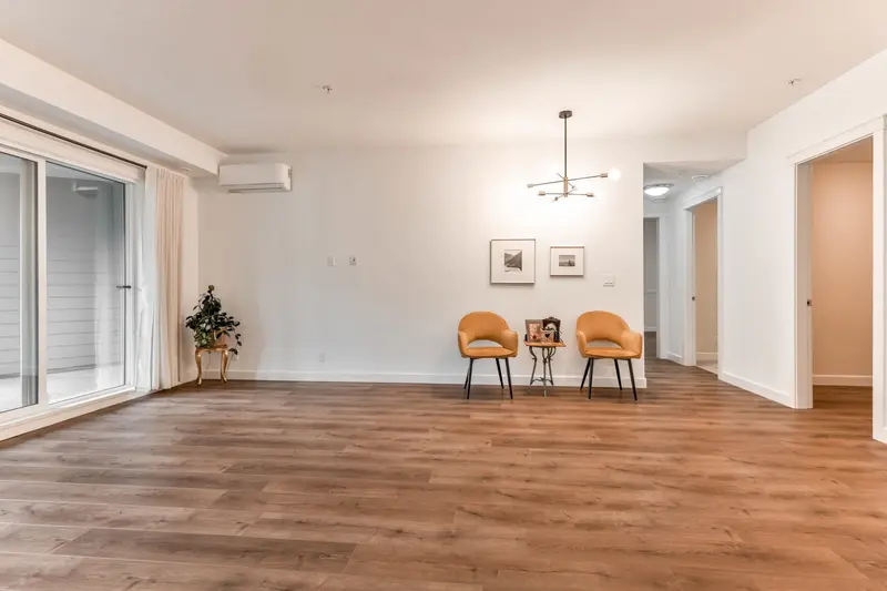 206 8526 202B STREET - photo 4 of 21