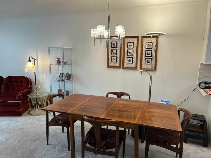 207 13490 HILTON ROAD - photo 3 of 9
