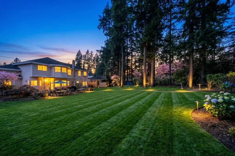 5778 125A STREET - photo 4 of 25