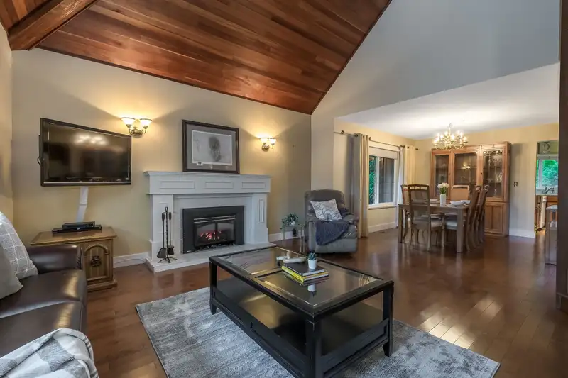 15336 KILLARNEY CLOSE - photo 4 of 36