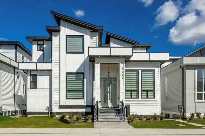 7124 192 STREET - photo 1 of 40