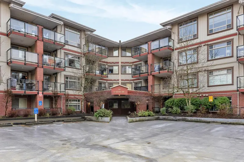 418 2233 MCKENZIE ROAD - photo 3 of 25