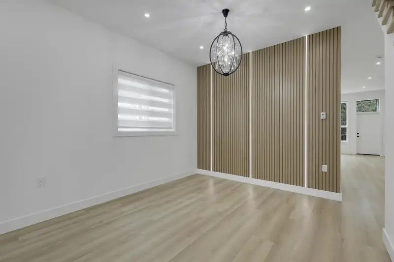 16182 78 AVENUE - photo 4 of 26