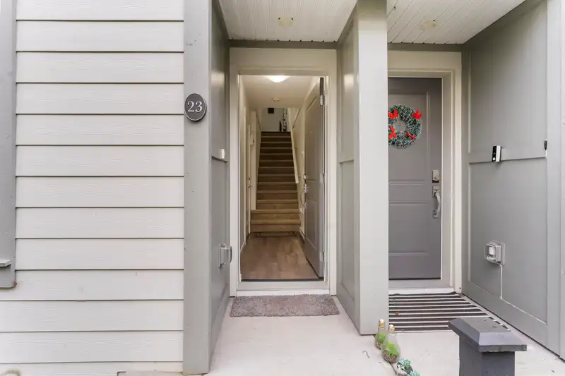 23 8168 136A AVENUE - photo 2 of 30