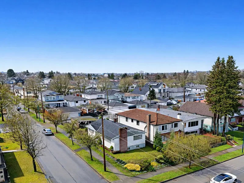 1415 KASLO STREET - photo 4 of 24