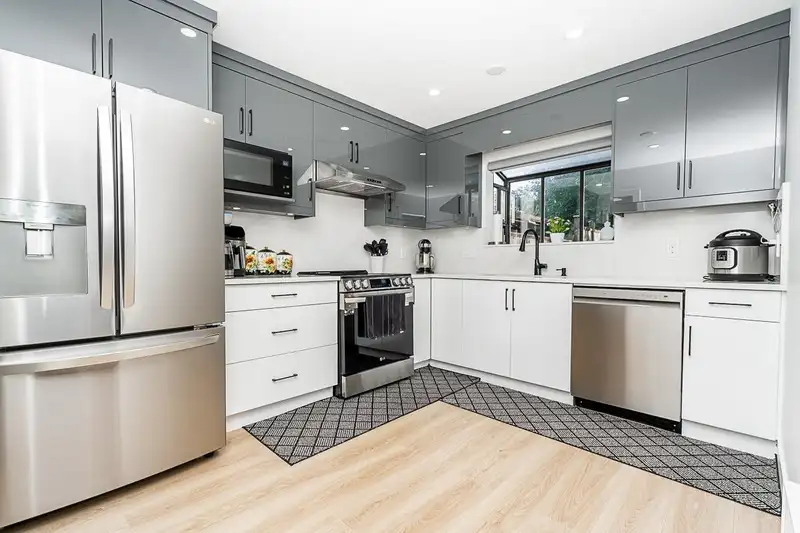 12528 77A AVENUE - photo 1 of 24