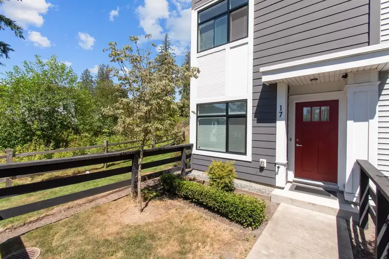 17 15235 SITKA DRIVE - photo 2 of 27