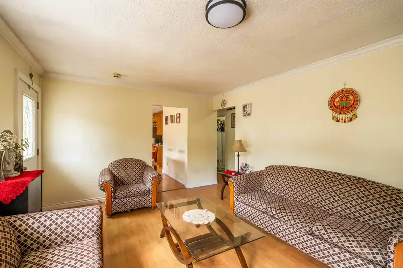 13389 CRESTVIEW DRIVE - photo 4 of 23