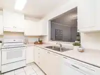 207 9767 140 STREET - thumbnail 4