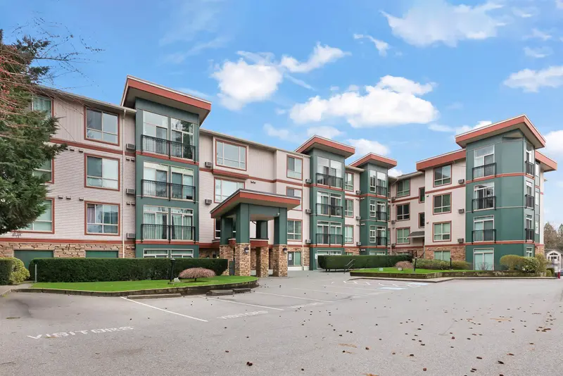 208 33485 SOUTH FRASER WAY - photo 1 of 25