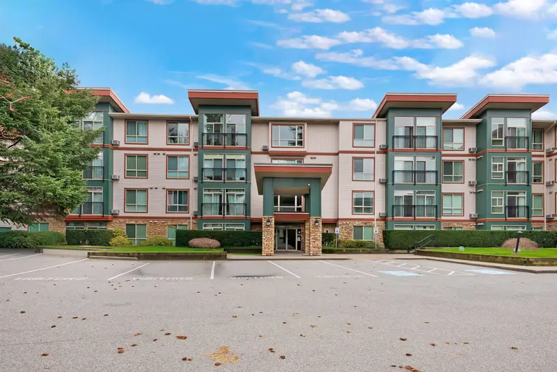 208 33485 SOUTH FRASER WAY - photo 2 of 25