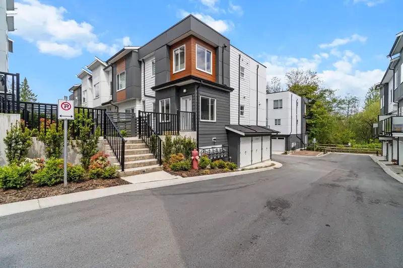 29 9652 162A STREET - photo 1 of 1