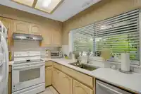 9 16363 85 AVENUE - thumbnail 10