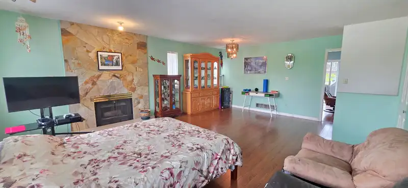 14919 SPENSER DRIVE - photo 4 of 36