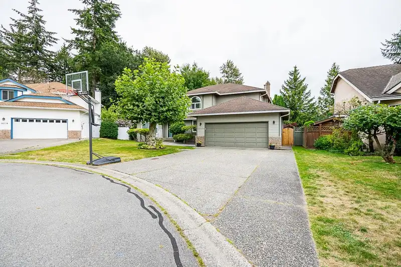 14328 86 AVENUE - photo 2 of 36