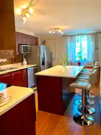 43 8555 KING GEORGE BOULEVARD - thumbnail 3