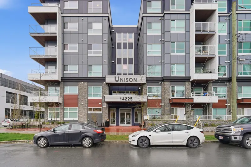 509 14225 103A AVENUE - photo 1 of 25