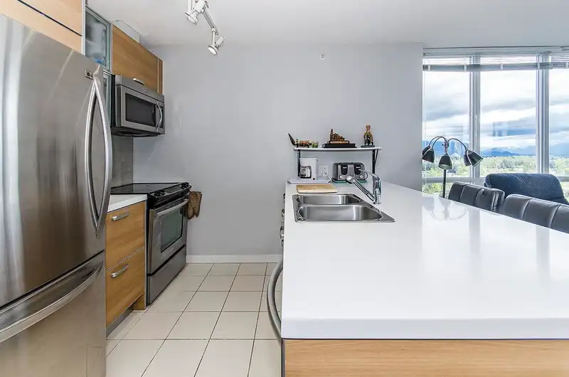 3407 13688 100 AVENUE - photo 4 of 19