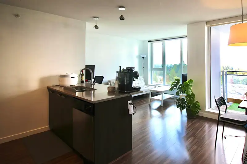 1715 13325 102A AVENUE - photo 3 of 23