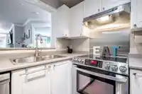 320 9979 140 STREET - thumbnail 11