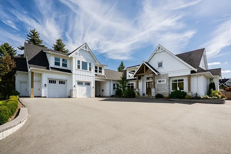 1 23256 34A AVENUE - photo 2 of 25