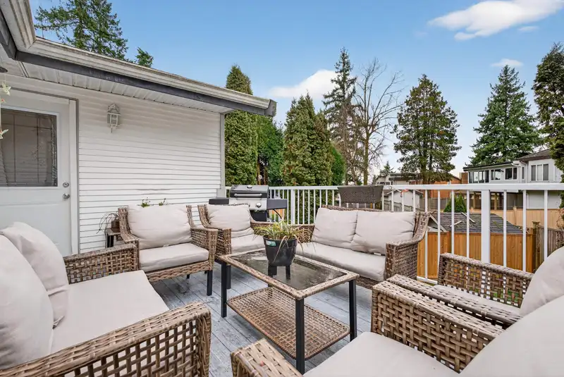 8927 146A STREET - photo 2 of 23