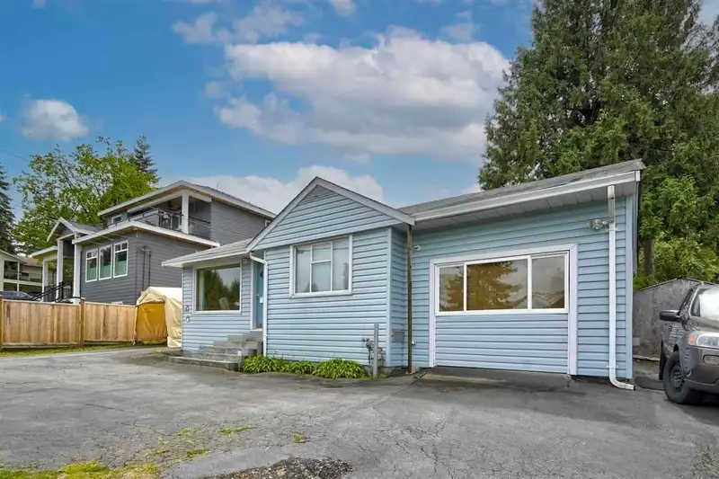 12896 108 AVENUE - photo 1 of 2