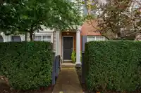 89 7233 189 STREET - thumbnail 4