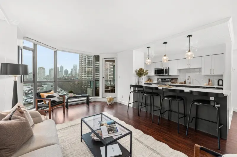 501 888 HAMILTON STREET - photo 3 of 25