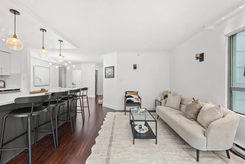 501 888 HAMILTON STREET - photo 4 of 25