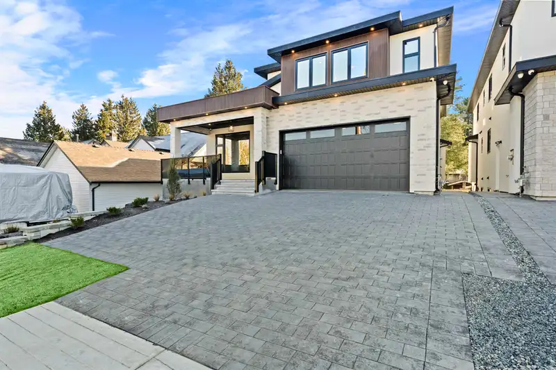 6082 172 STREET - photo 4 of 25