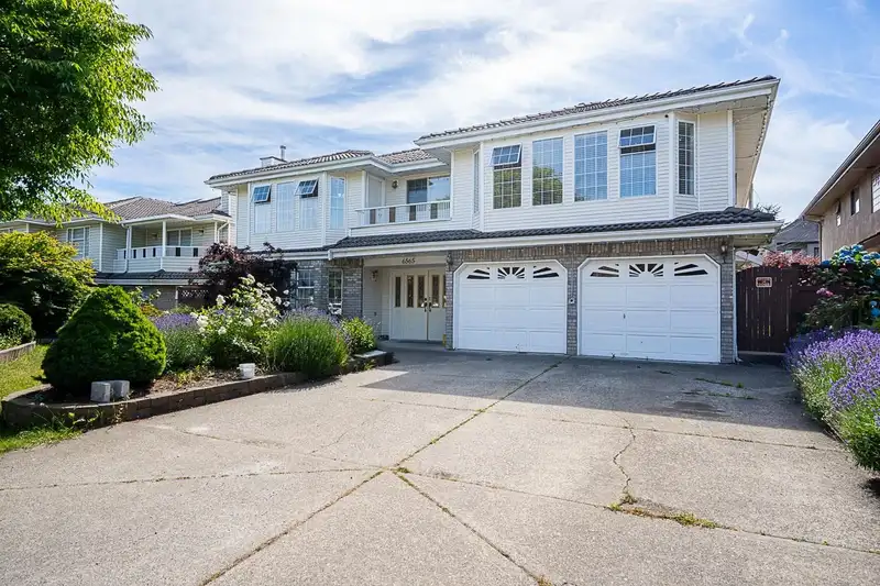 6565 122 STREET - photo 1 of 19
