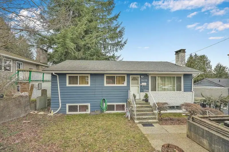 11455 139A STREET - photo 1 of 37
