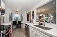 4 10080 154 STREET - thumbnail 5