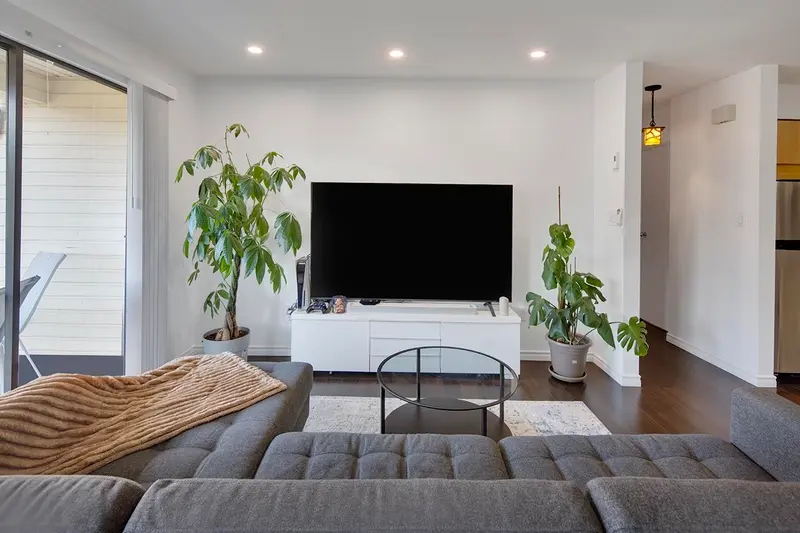 5 7551 HUMPHRIES STREET - photo 3 of 25