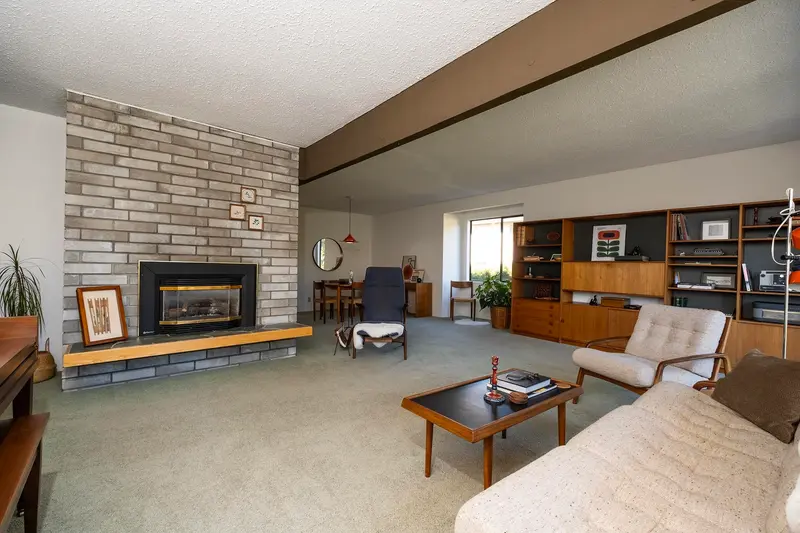 670 FAIRMONT ROAD - photo 3 of 25