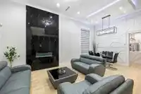 6098 175A STREET - thumbnail 3