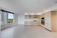 2404 9887 WHALLEY BOULEVARD - thumbnail 4